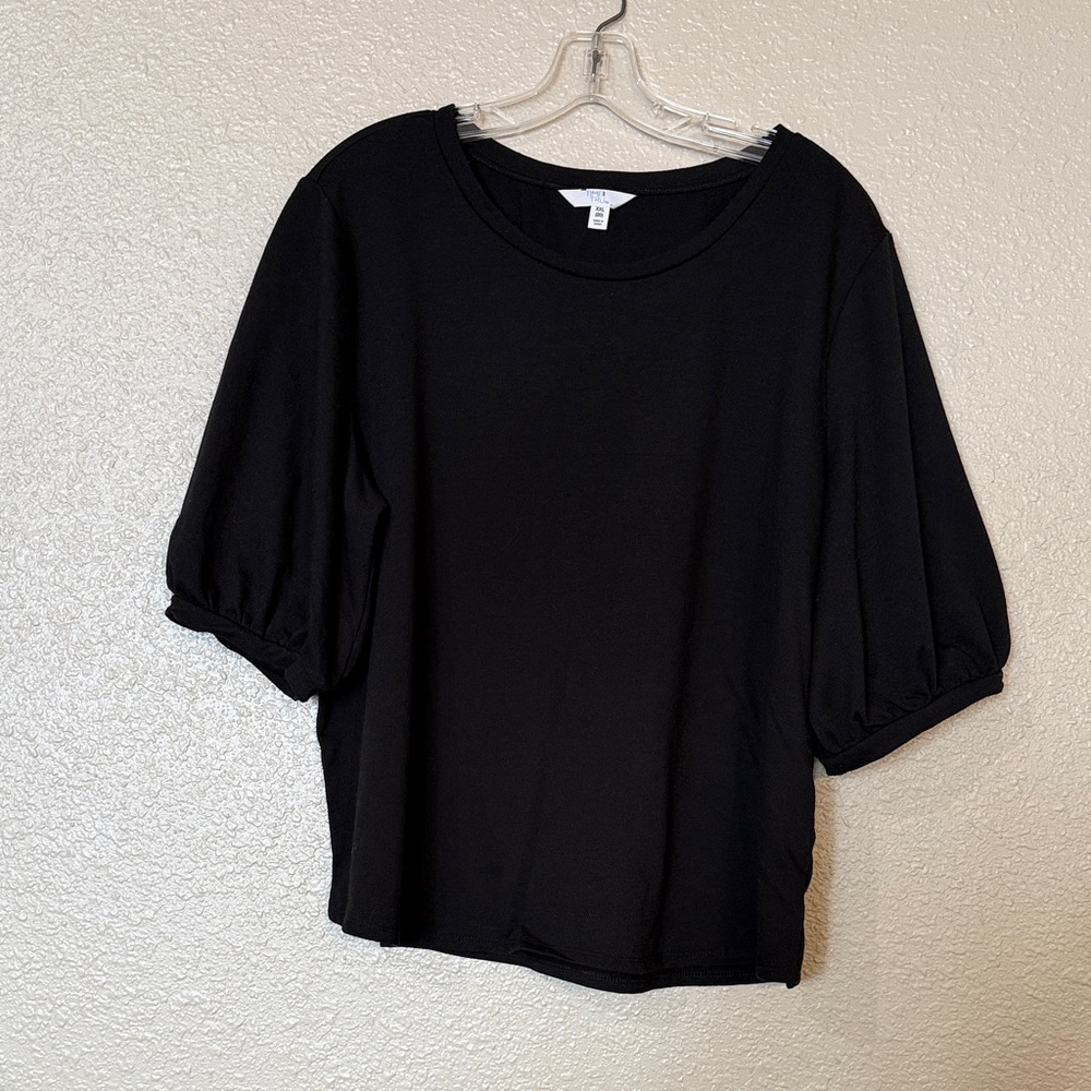 Time and Tru Black Short Sleeve Top